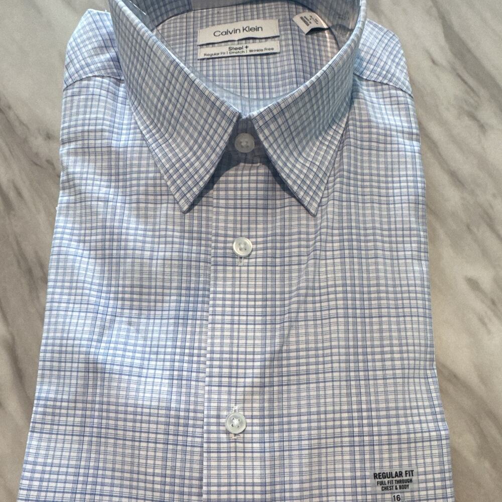 Men’s Calvin Klein Dress Shirt Size Large Regular Fit Stretch NWT